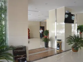XIANG YUN SIJI HOTEL - Image 4