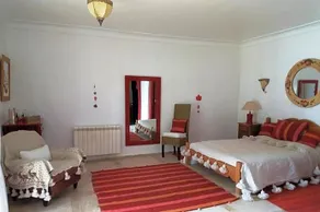 Douar Lain - Image 2