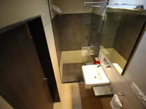 OYO Rooms RC Dutt Road - Image 5