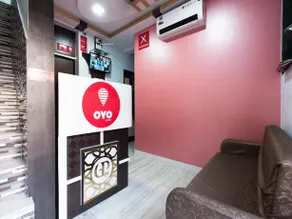 OYO Rooms Andheri Station 2 - Image 4