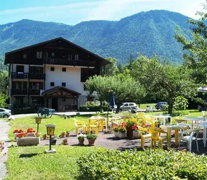 De La Cascade - Image 4