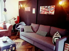 Vintage Racing House - Image 3