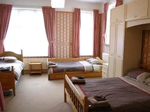 The George - Image 2