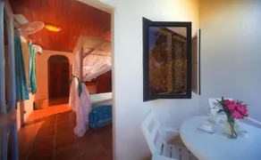Flamboyant Beach Hotel - Image 2