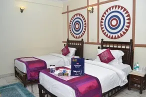 OYO Premium Ganges Marine Drive - Image 4