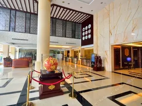China Pearl Hotel - Image 3