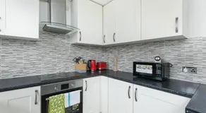 1Leta Apartment - Hatfield - Image 3
