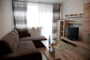 Central Suites&Studios - Image 3