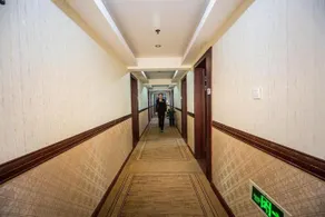 Junyue Hotel - Image 3