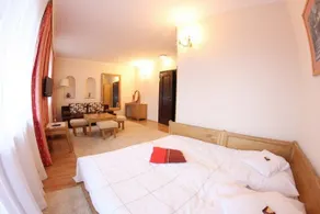 Adriano Spa - Image 3