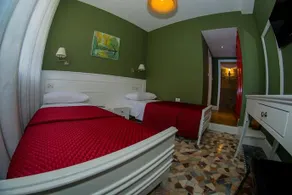 Midtown Hotel - Image 4