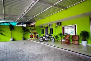 R R Hotel Restaurant And Lounge - Image 4
