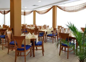 Roubin Hotel - Image 5