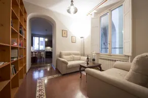 House in the San Pier Maggiore Arch - Image 5