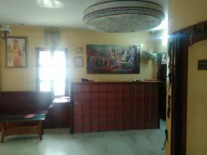 Hotel Tri-Lok Palace - Image 2