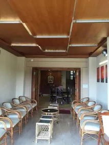 Aratt Mansion - Image 4