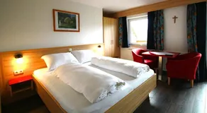 Double room, shower, toilet, balcony - Image 5