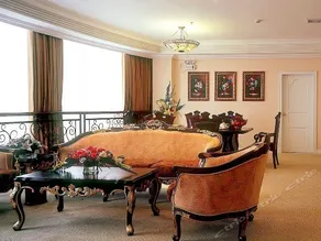 Golden Century Holiday Hotel - Image 5