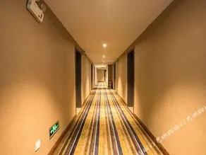 KUKE FASHION HOSTEL - Image 4