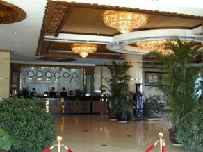 Contintal Grand Hotel - Image 2