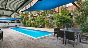 Luxury 3 brm 2 bath Woolstore apt with Courtyard - Image 2