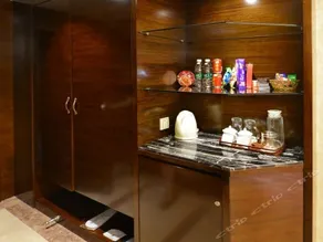 Huajing Hotel - Image 5