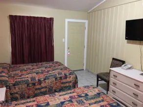 Budget Inn Greenville - Image 4