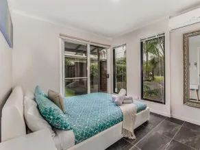 Sunny Coast Shack Pet Friendly - Image 5