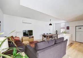 Modern Fremantle Living - Image 3
