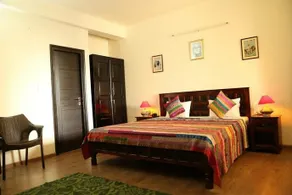 Saket Inn - Image 4