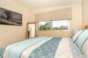 Relax On Preston And Stroll Down To The Swan River - Image 3