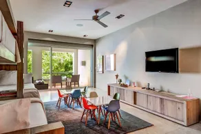 Casa Model - Image 2