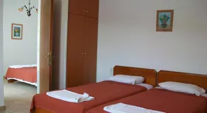Nicolas Taverna & Rooms - Image 3
