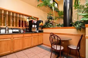 Ridgeland Inn - Image 5