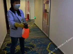 Yujing Holiday Hotel - Image 2