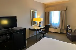 Holiday Inn Express Hotel & Suites Ashland - Image 3