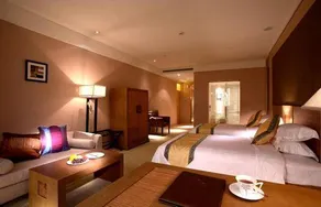 Warner Fashion Hotel - Image 5