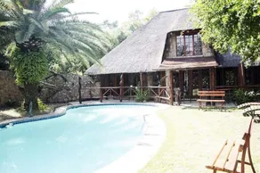 Lazy Lion Lodge - Image 1