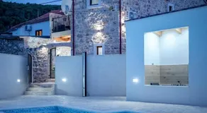 Villa Ploča on Hvar with a private heated pool - Image 2