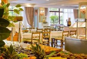 Hi Palmanova Hotel - Image 5