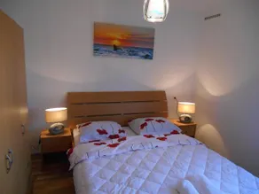 Apartment Antonia Vrsi - Image 2