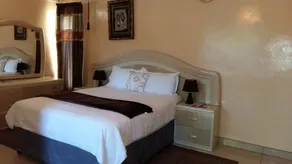 Exotica Guest Lodge - Image 4
