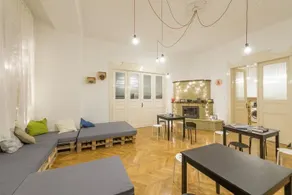 Art Photography Hostel Budapest - Image 5