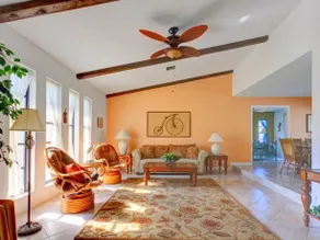 Circle Drive Home by Vacation Rental Pros - Image 3