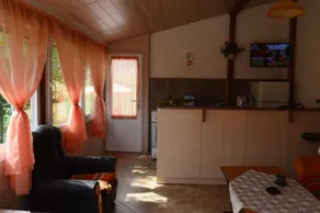 Guest House Meandrite - Image 3