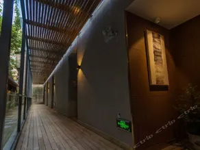 Higher Boutique Hotel - Image 2