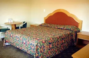 Royal Inn Motel - Image 4