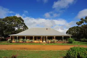 Touchdowns Farm Stay - Image 1