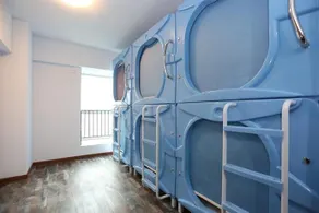 You Wo capsule Hostel - Image 4