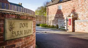 Unit 1 Dove Farm Barns - Image 2